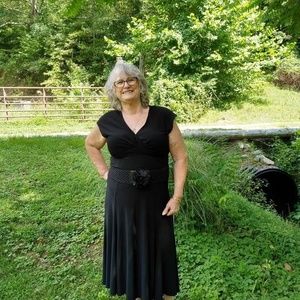 Meet your Posher, Sharon